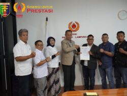 SK Kepengurusan KONI Way Kanan Masa Bakti 2025 – 2029 Resmi Diterima Ketua Terpilih