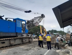 Pembangunan Jembatan Semayap Terkendala Adanya Pipa Air PDAM dan Kabel Telkom