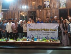 Momen Ramadhan, PT. SDE Gandeng Wartawan Kotabaru Buka Puasa Bersama di Rumah Makan Umy