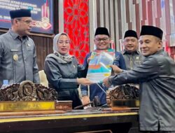 DPRD Kotabaru Gelar Rapat Paripurna Sampaikan Rekomendasi Terhadap LKPJ Bupati