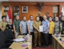 Ketua DPRD Dan Wakil Bupati Kotabaru Tanggapi Penyerahan Dokumen TKL Ke Kemendagri