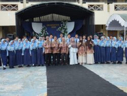 Hadiri Perpisahan SMPN 1 Kotabaru, Ketua TP PKK Ajak Lulusan Terus Kejar Cita-Cita