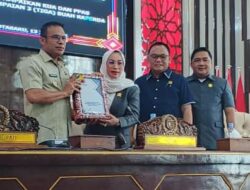 Pemkab Kotabaru Sampaikan KUA-PPAS 2027 dan 3 Raperda Prioritas Pada Rapat Paripurna DPRD