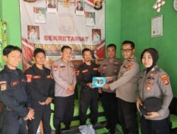 Silaturahim Ke SENKOM, Sat Binmas Polres Lampung Barat Serahkan Bantuan Sarana Operasional