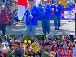 SMA Budi Utomo Kotabaru Ikuti Karnaval HUT Ke-81 RI, Tampilkan Atraksi Pencak Silat Yang Memukau Publik