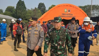 Pangdam XIX/TT Bersama Kapolda Riau Tinjau 34 Hektare Lahan Terdampak Karhutla di Dayun