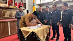 Bersama DPRD, Pemkab Kotabaru Sepakati Raperda Kawasan Tanpa Rokok dan Pengelolaan BUMD