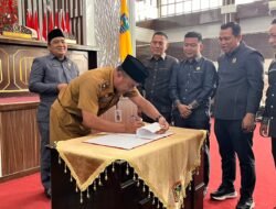 Bersama DPRD, Pemkab Kotabaru Sepakati Raperda Kawasan Tanpa Rokok dan Pengelolaan BUMD