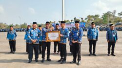 Pimpin Apel HKN di Kotabaru, Kepala BKN RI Apresiasi Kinerja ASN dan Serahkan Penghargaan